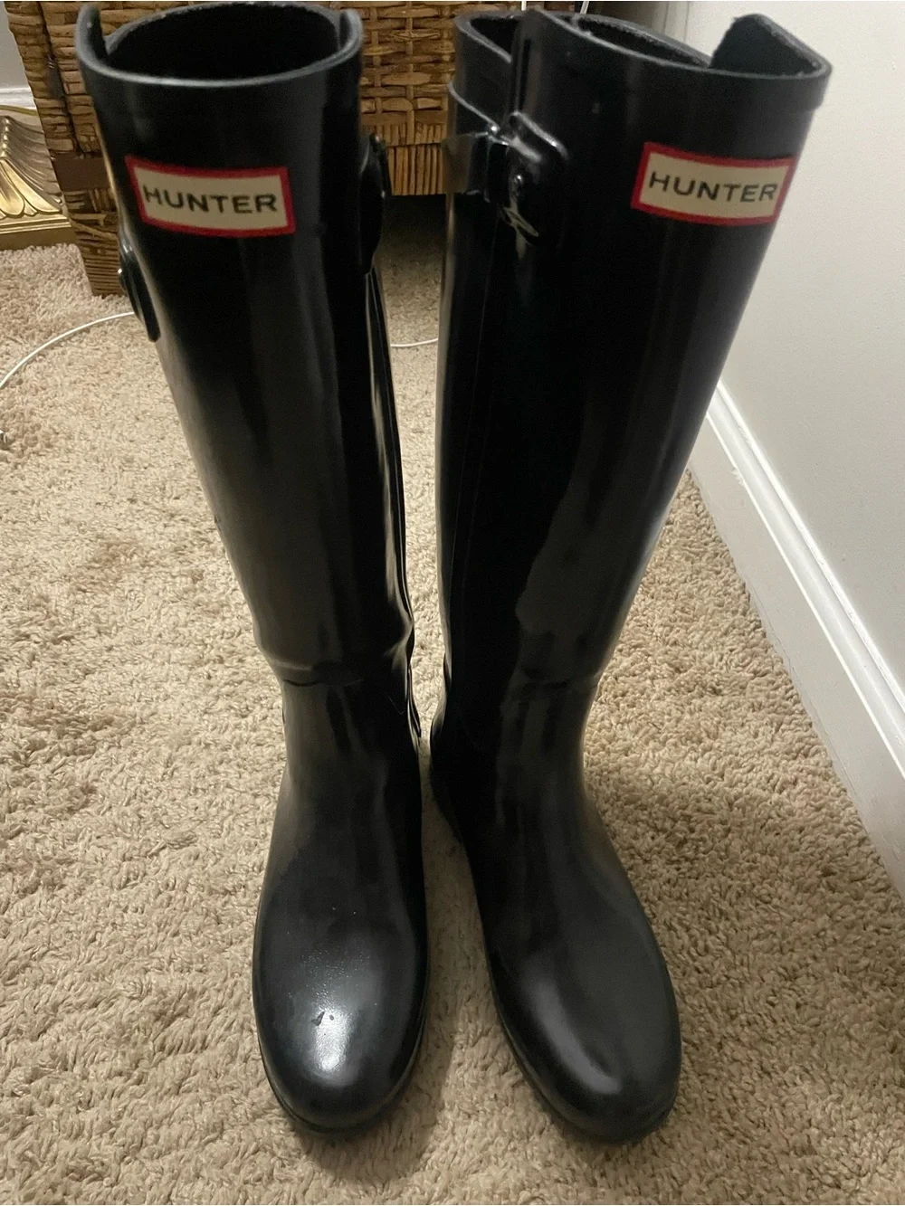 Hunter Women's Black Gloss Tall Rain Boots Size 6